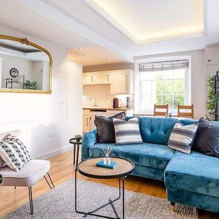 Stunning 2 Bedroom Apartment In Converted Chapel Бат Экстерьер фото