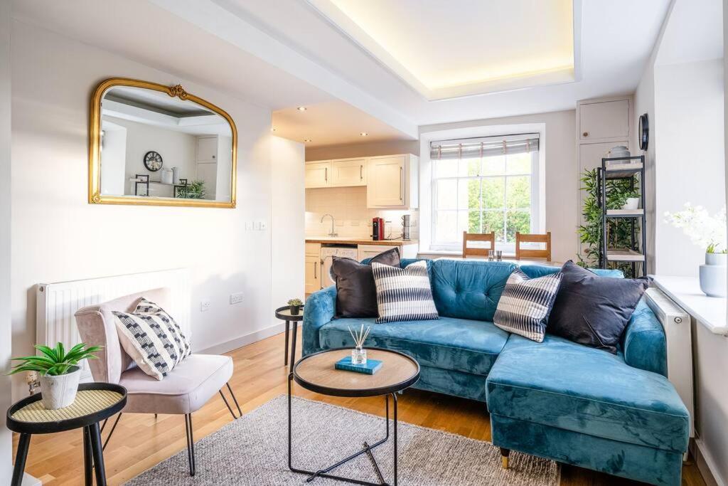 Stunning 2 Bedroom Apartment In Converted Chapel Бат Экстерьер фото